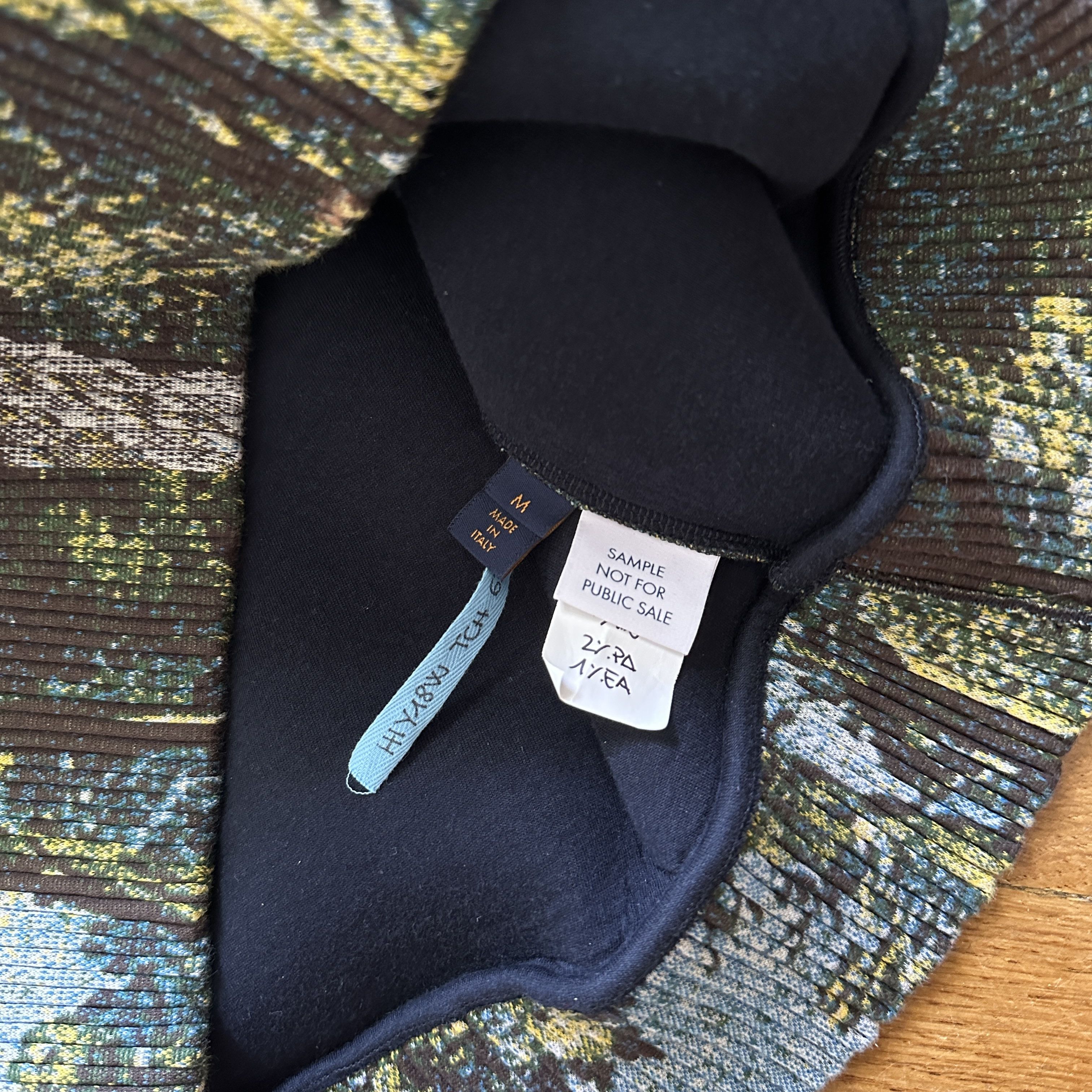 Louis Vuitton Pre SS20 Tapestry Cargo Hoodie Sample Size US M / EU 48-50 / 2 - 9 Thumbnail