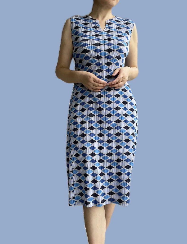 Issey Miyake Issey Miyake size:2 Blue geometric diamond-shaped dress Size M / US 6-8 / IT 42-44 - 1 Thumbnail