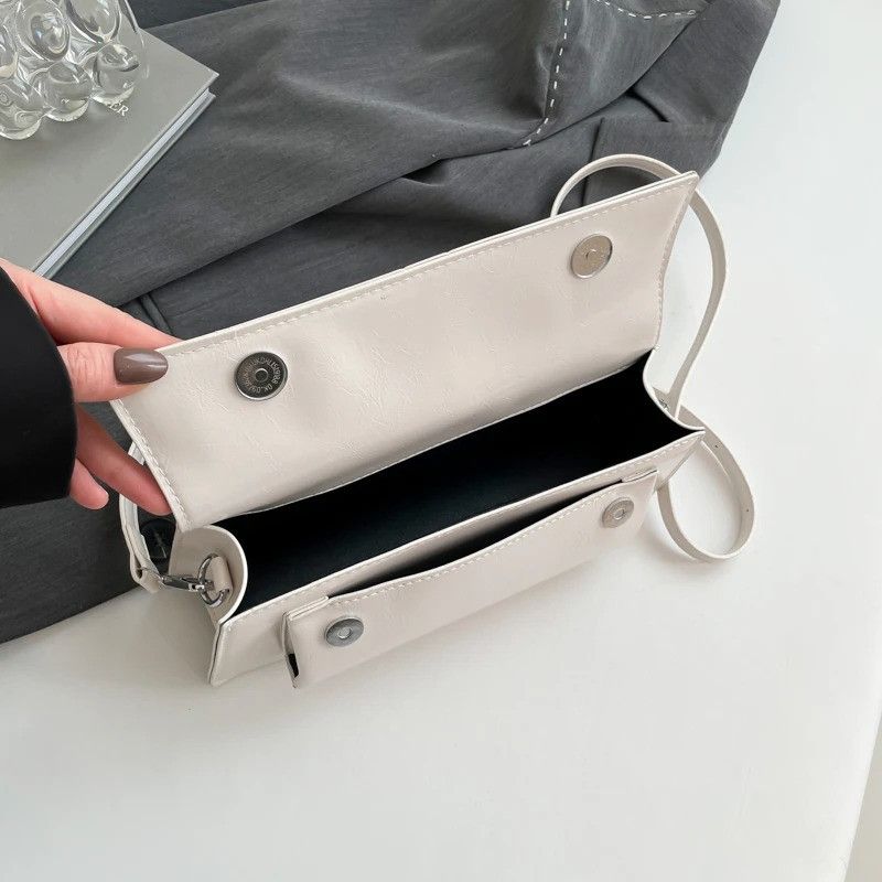 Vintage White PU Leather Crossbody Bag Size ONE SIZE - 8 Thumbnail