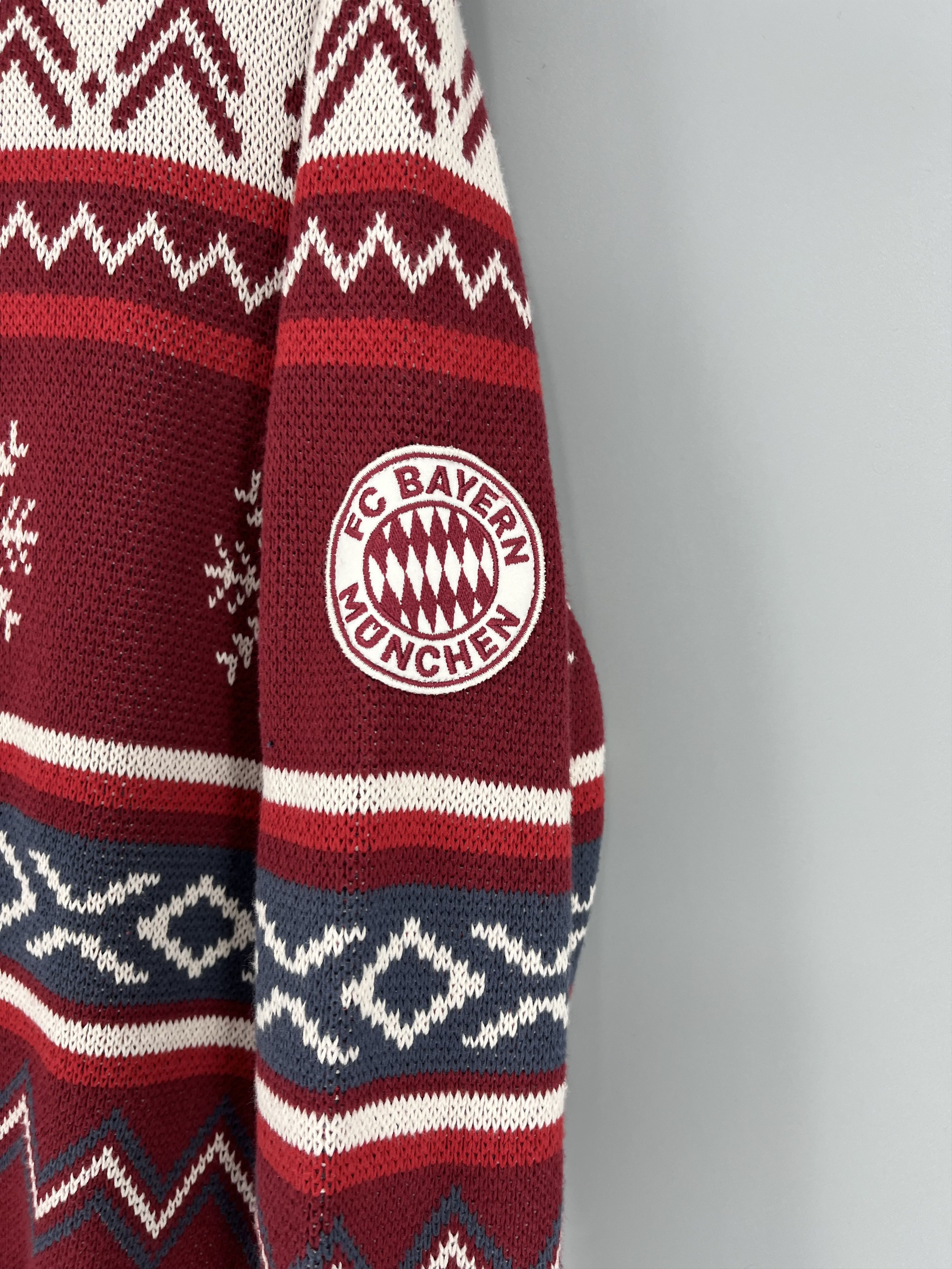 Vintage Vintage UEFA FC Bayern Munchen Soccer Team Cream Sweater Size US S / EU 44-46 / 1 - 7 Thumbnail