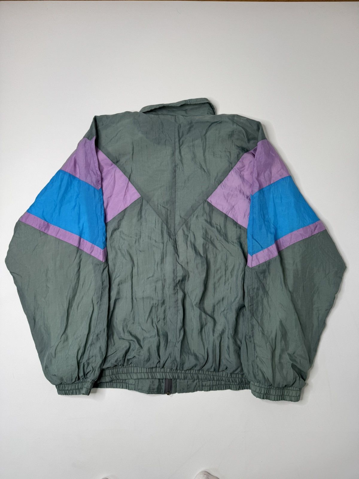Vintage Vintage light windbreaker jacket 90s 00s swag skater sk8 Size US XL / EU 56 / 4 - 6 Thumbnail