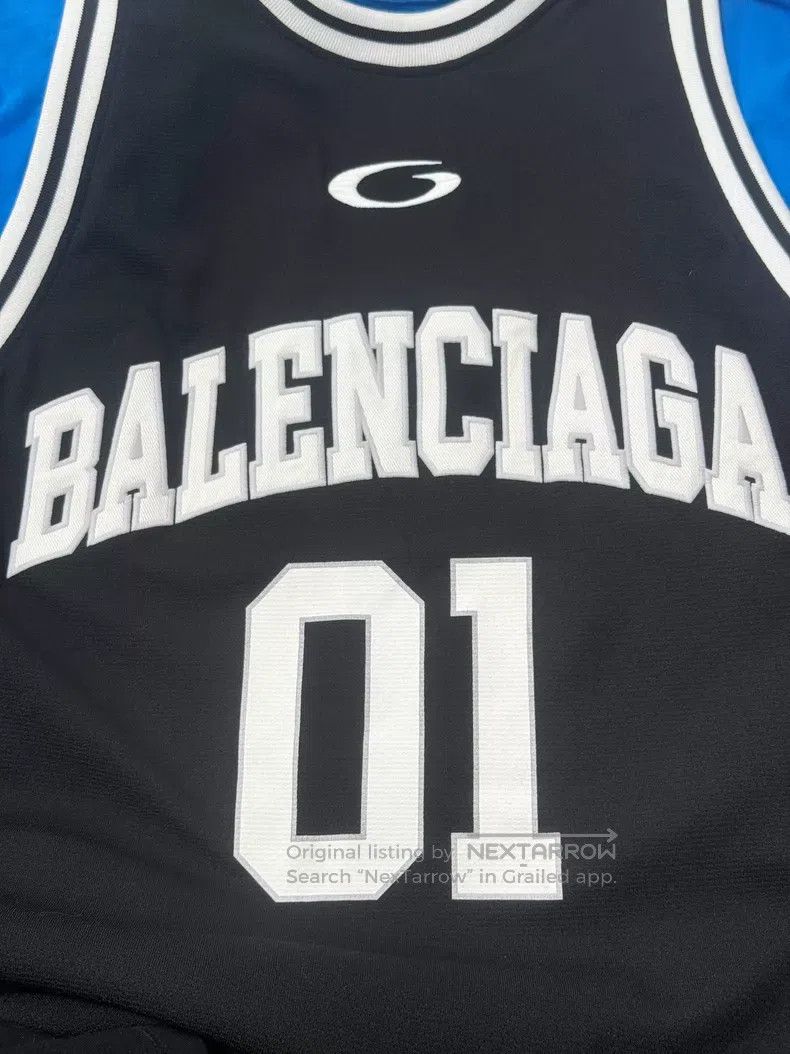 Balenciaga Balenciaga Letter and number combined round neck black Size US M / EU 48-50 / 2 - 5 Thumbnail