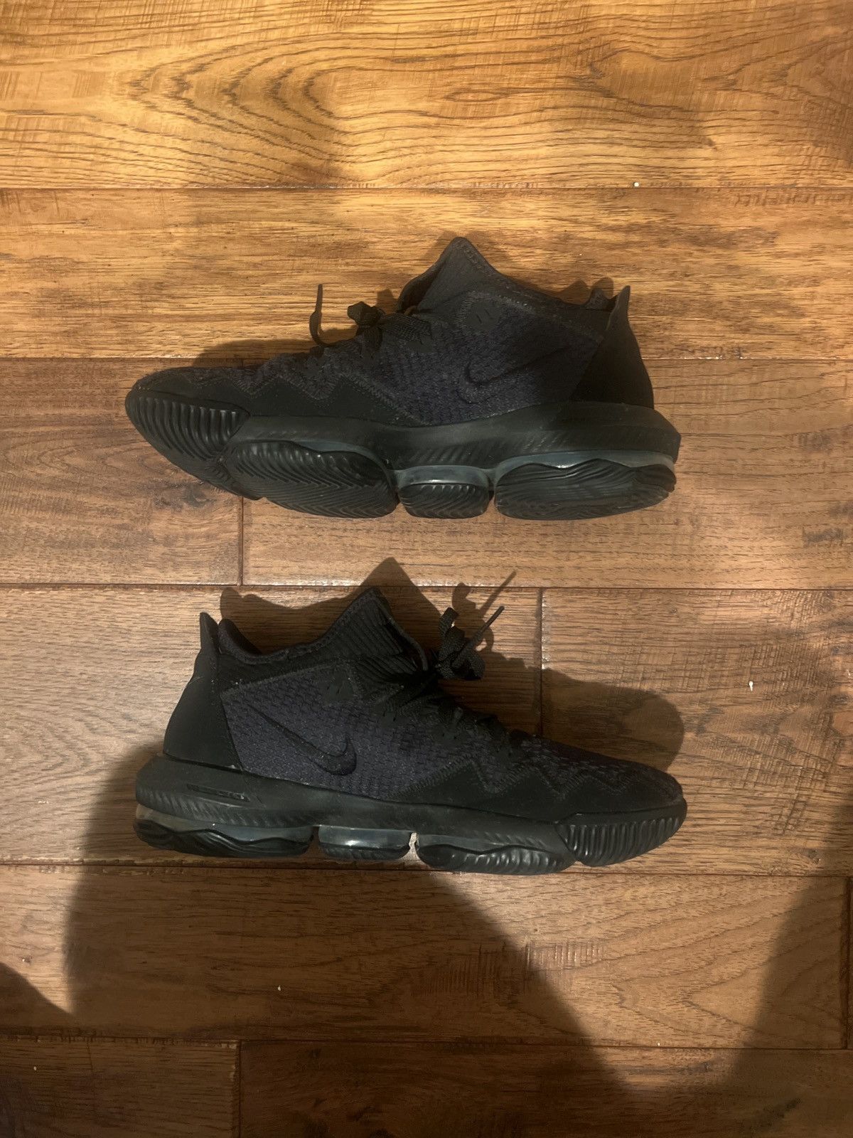 Nike Nike LeBron 16 Triple Black 2019 Size US 12 / EU 45 - 3 Thumbnail