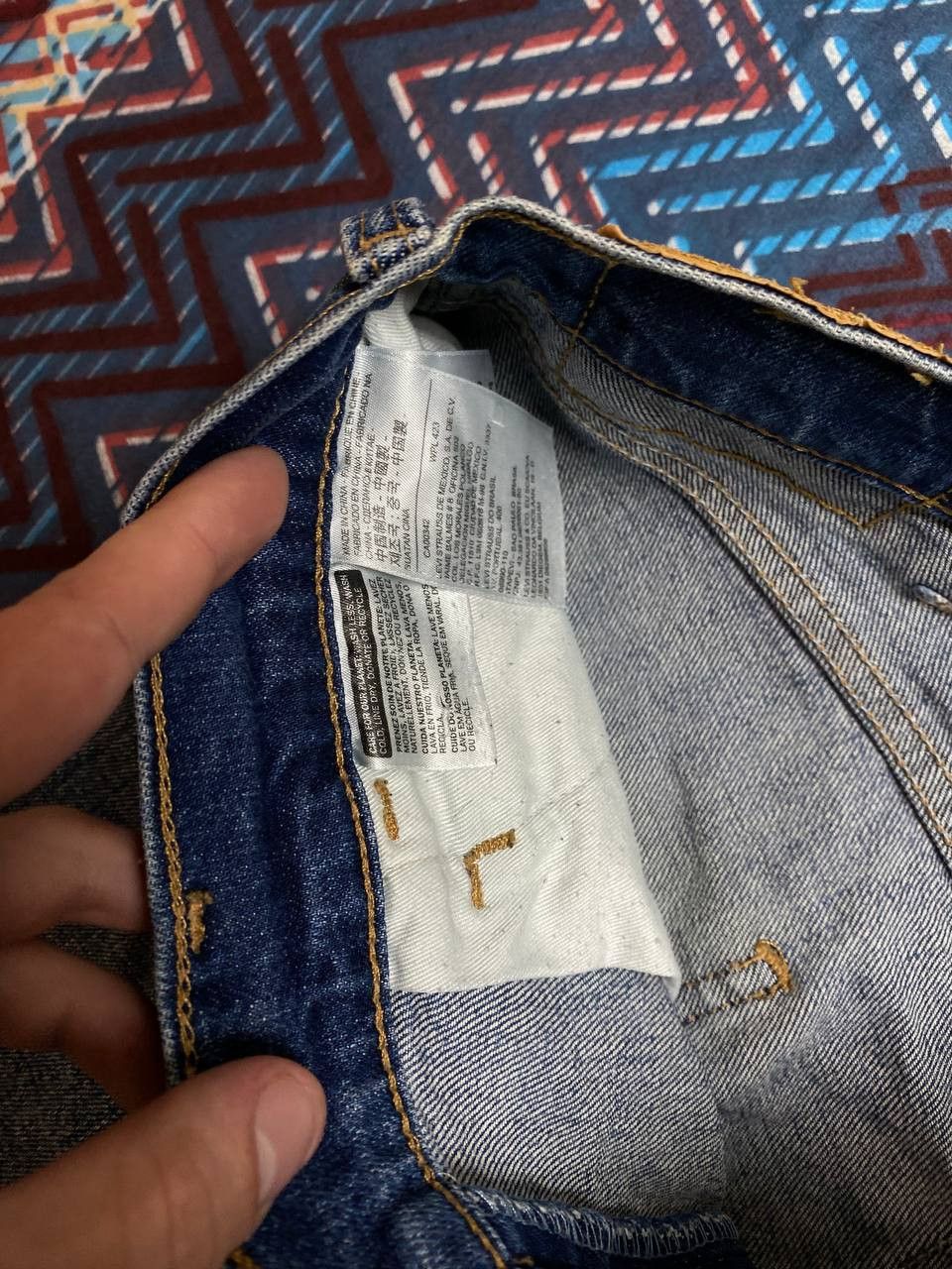Levi's vintage blue jeans Levi's 505 crazy Y2K streetwear Size US 29 - 2 Thumbnail