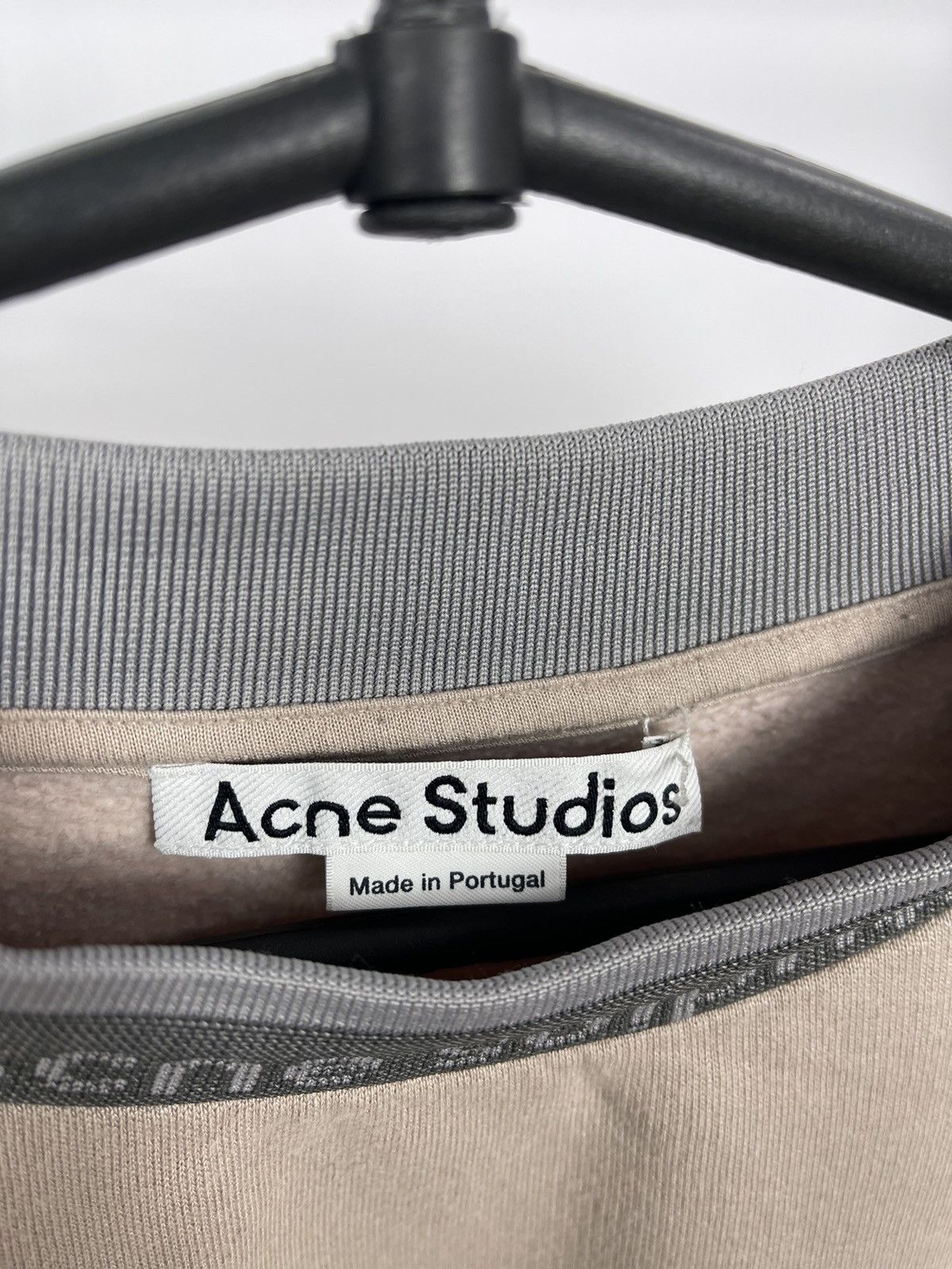 Acne Studios Acne Studios Flogho Crewneck Sweatshirt in Pale Beige Size L Size US L / EU 52-54 / 3 - 5 Thumbnail