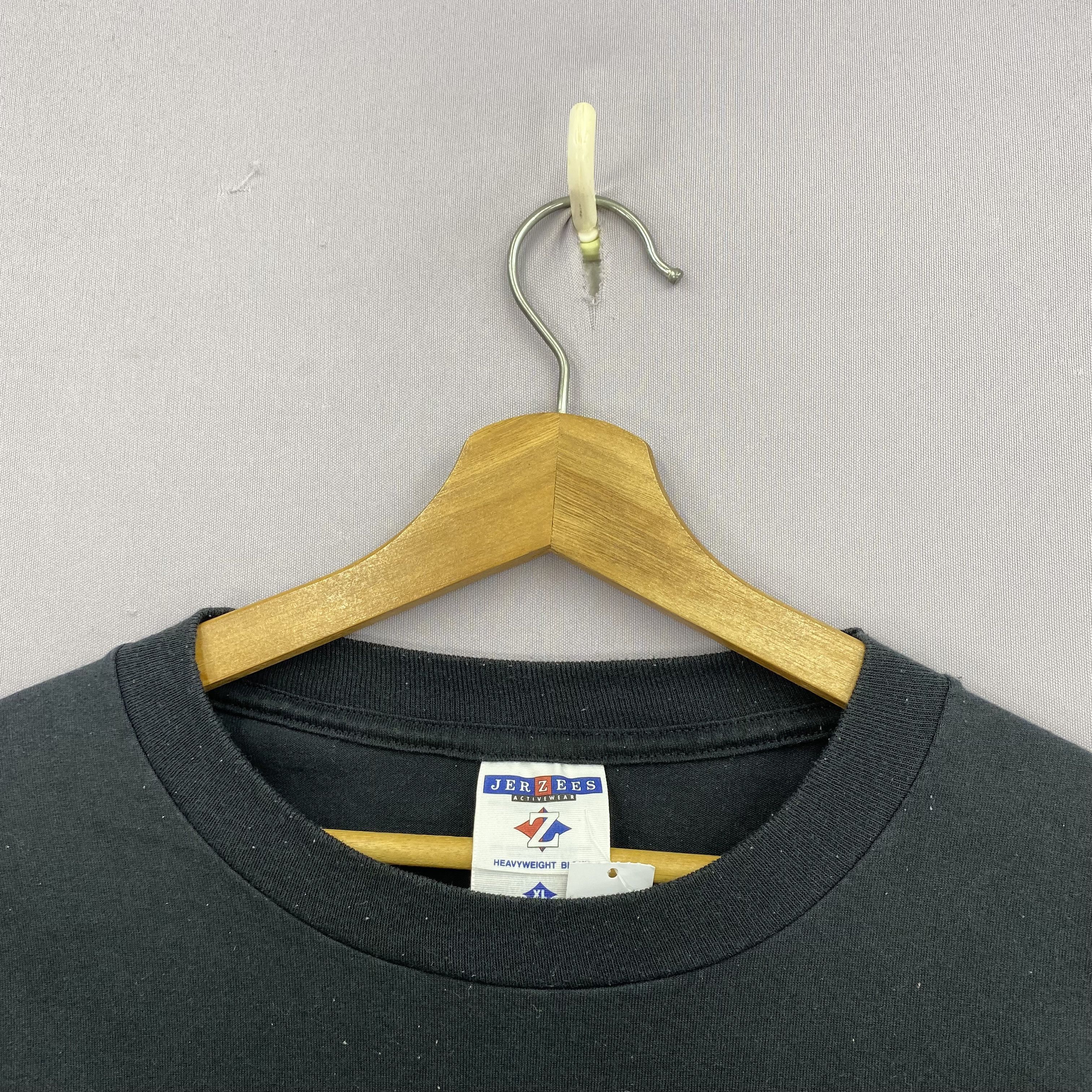 Vintage Vintage 90s Red Arrow Football T-Shirts OK White Champions Size US M / EU 48-50 / 2 - 3 Thumbnail