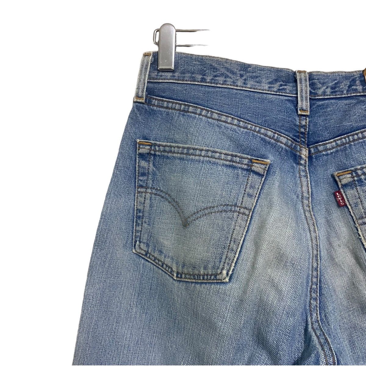Levi's Vintage Levis 501 Thrashed Jeans Made in USA Size US 30 / EU 46 - 13 Thumbnail