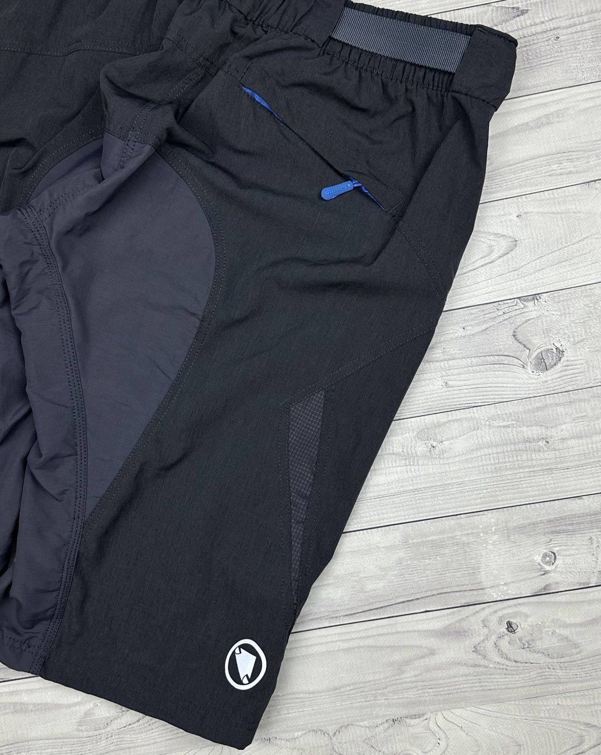 Rapha Endura Hummvee Lite Short II Men's Cycling MTB Shorts Size S Size US 32 / EU 48 - 7 Thumbnail