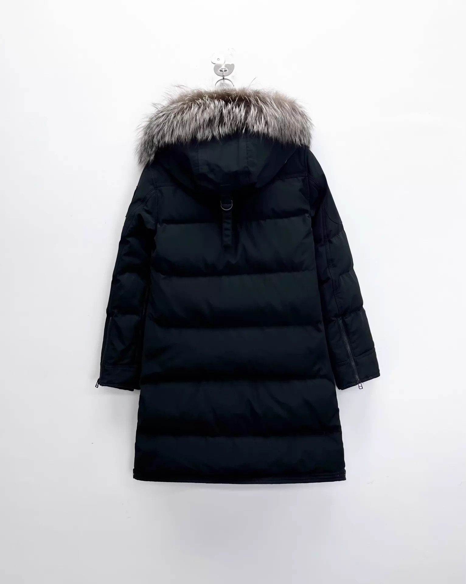 Moose Knuckles Moose Knuckles Black Scissor Logo Fur Collar OS XS Size XS / US 0-2 / IT 36-38 - 2 Thumbnail