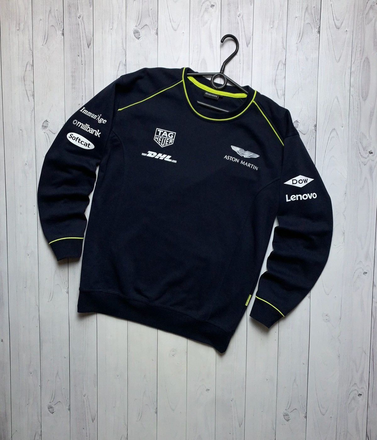 Vintage Vintage Aston Martin racing sweatshirt size M logo Size US M / EU 48-50 / 2 - 1 Thumbnail