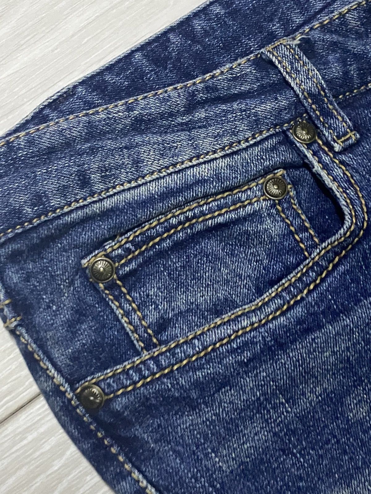 Japanese Brand Woman Vintage Japanese Brand Embroidery Wide Leg Jeans Size US 37 - 9 Thumbnail