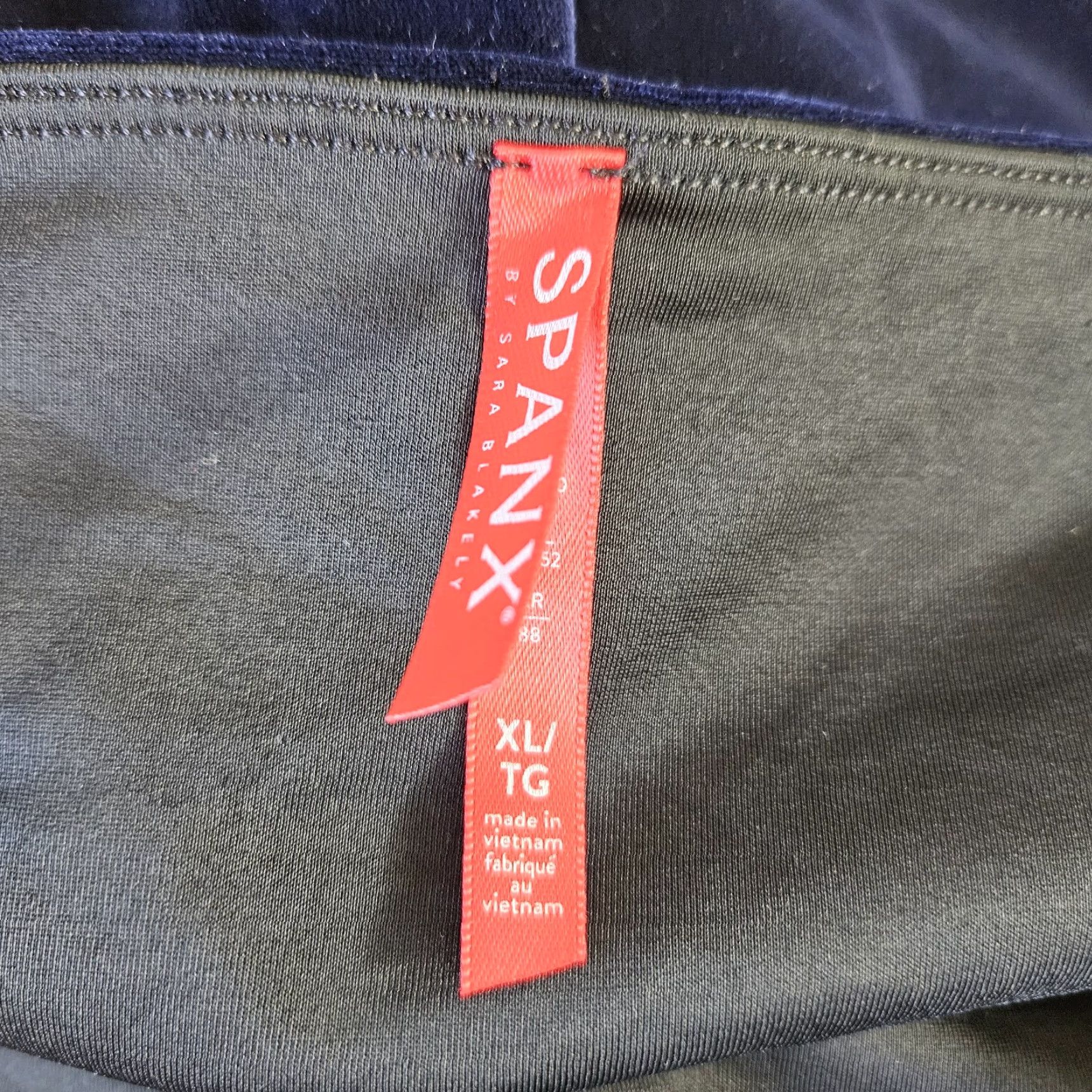 Spanx Spanx Womens Velvet Leggings XL High Rise Solid Blue Size 40" / US 18 - 7 Thumbnail