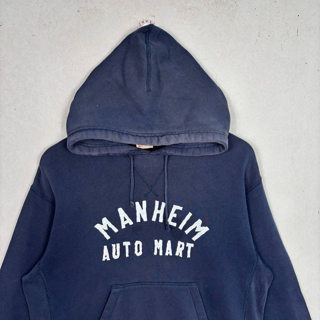 Vintage 90s Sun Faded Manheim Auto Mart Hoodie Red M Boxy Fit Size US M / EU 48-50 / 2 - 3 Thumbnail