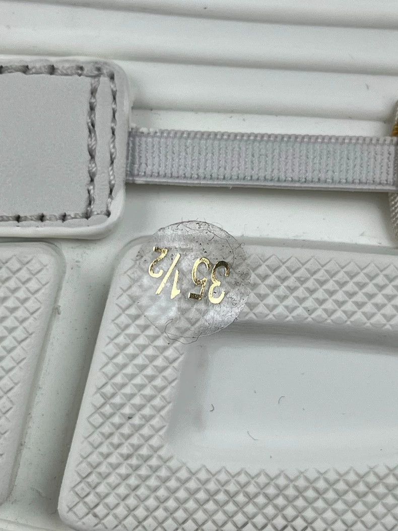 Gucci gucci embellished sneaker with crystals-2507 Size US 5.5 / EU 38 - 9 Thumbnail