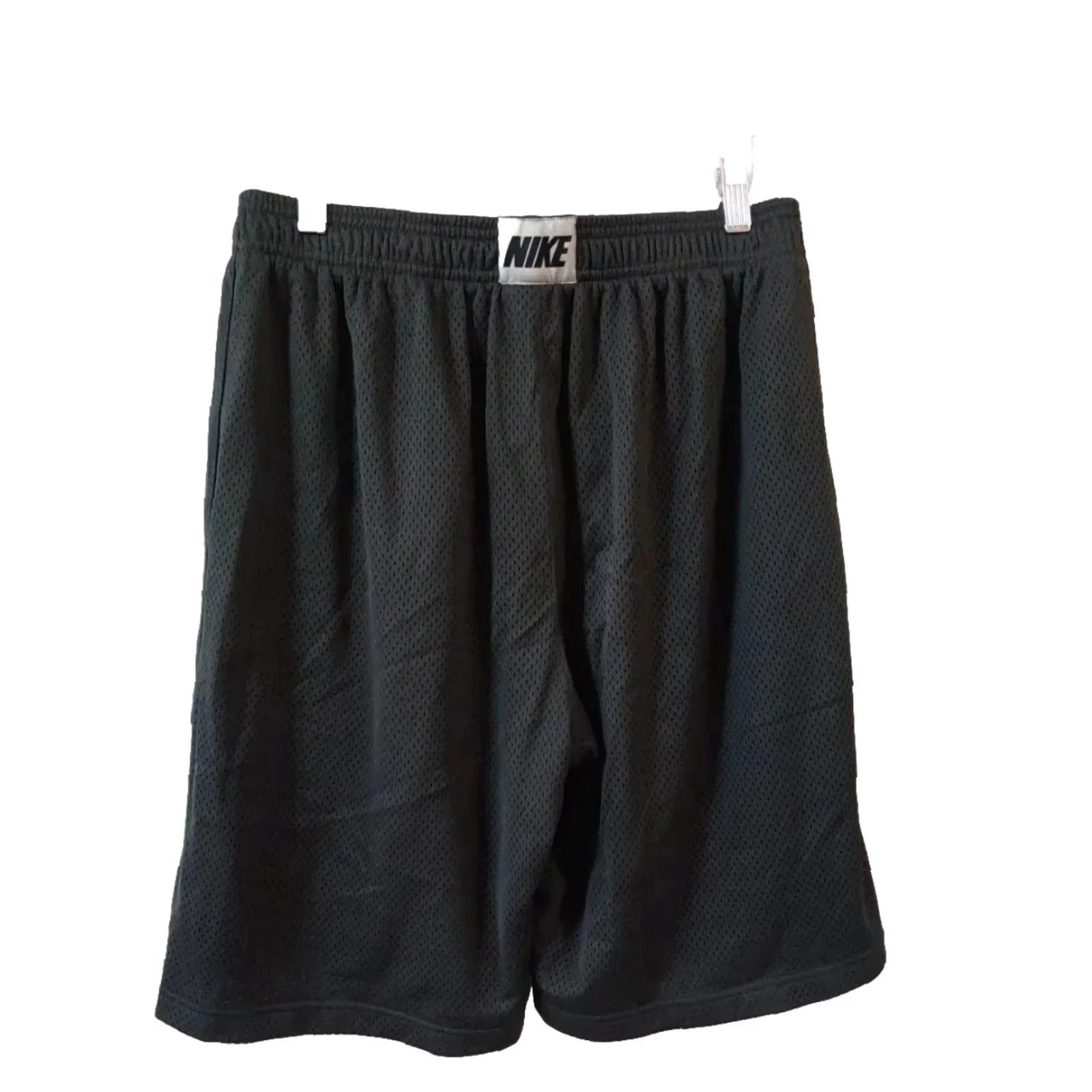 Nike Nike Shorts Mens L Dri-Fit Gray Solid Embroidered Elastic Drawstring Pockets Athletic Inseam 9 in Gym & Training Women? No — Mens Size US 33 - 2 Thumbnail