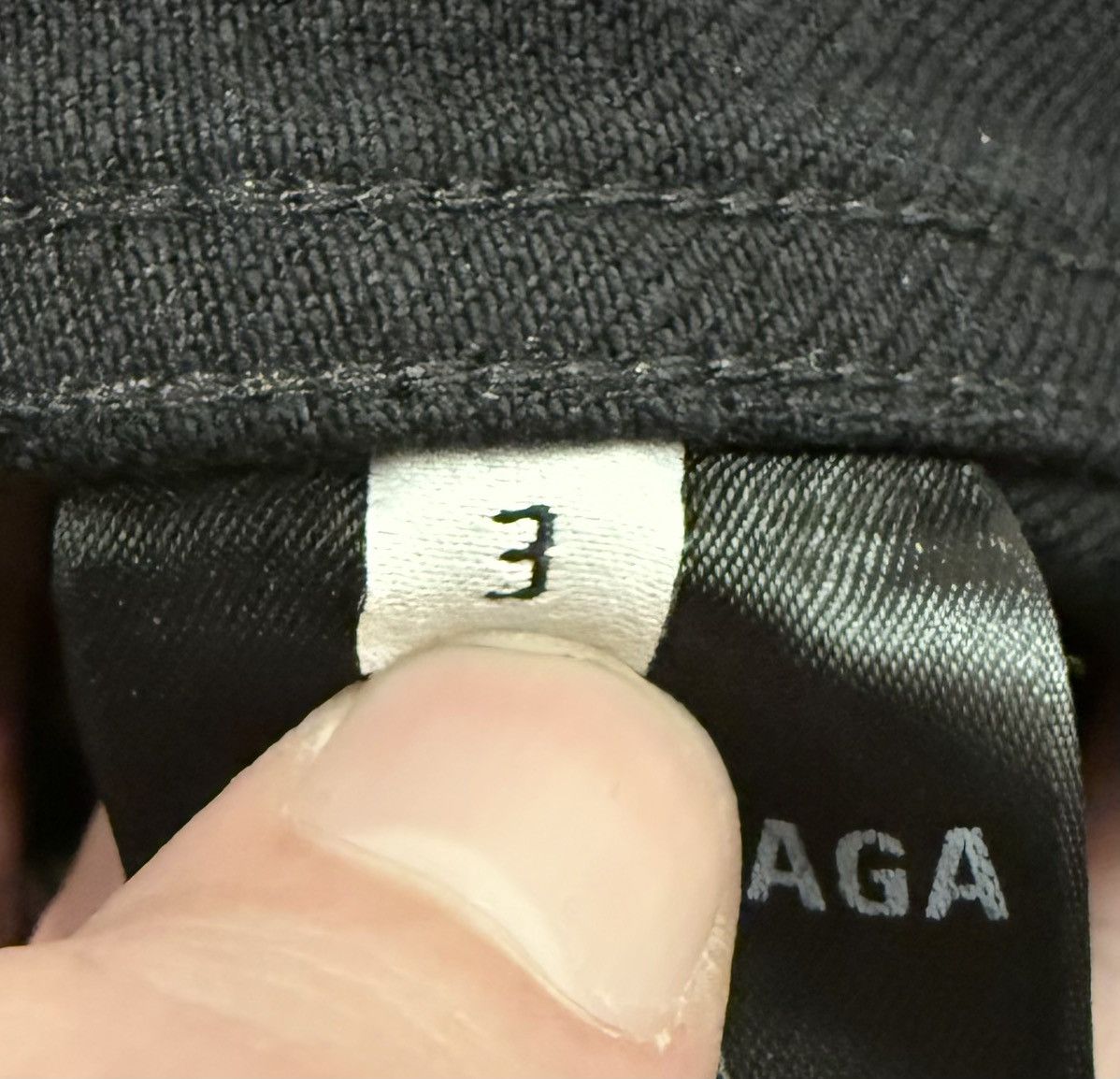 Balenciaga Size 3 destroyed denim jacket Size US L / EU 52-54 / 3 - 4 Thumbnail