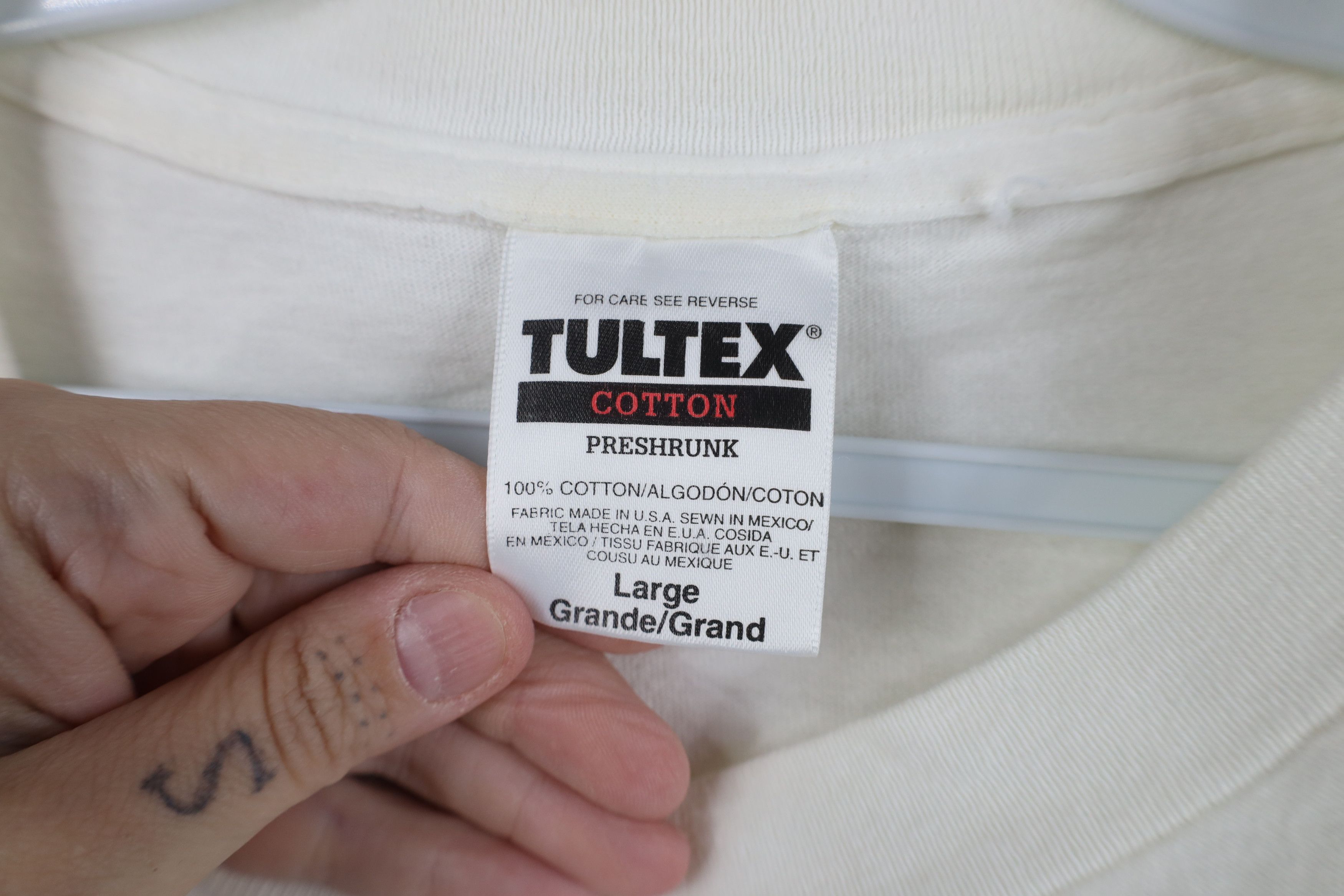 Vintage Vintage 90s Community College Radiology T-Shirt White Cotton Size US L / EU 52-54 / 3 - 7 Thumbnail
