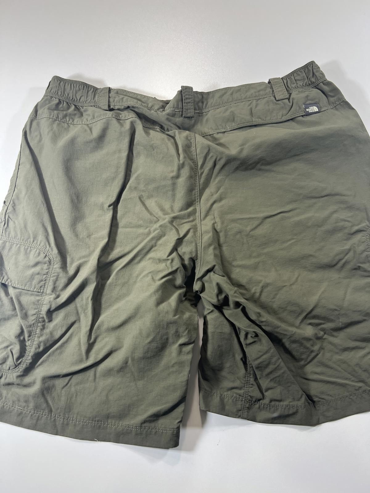 The North Face The North Face Men's Olive Green Cargo Shorts L Size US 34 / EU 50 - 10 Thumbnail