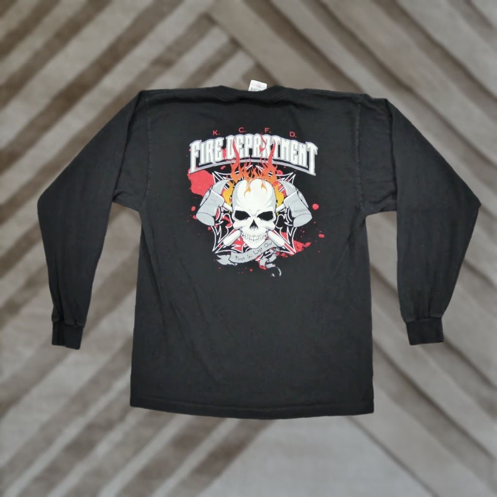 Vintage VINTAGE Fire Department T Shirt Adult Medium Black 90s KC FD Skull Kansas City Alore Mens Shirts Size US M / EU 48-50 / 2 - 1 Thumbnail