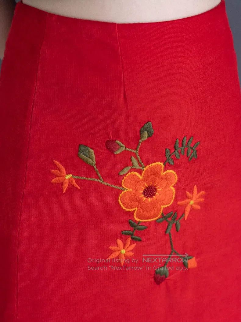 Kenzo Kenzo Red velvet floral embroidered skirt Size 24" / US 00 / IT 34 - 7 Thumbnail