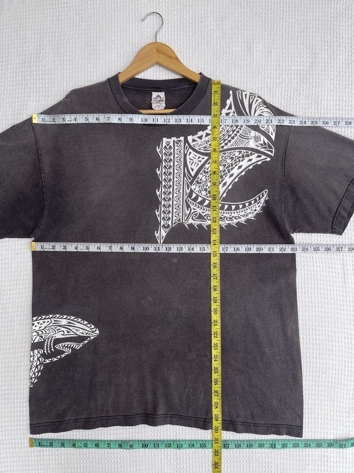 Tribal Streetwear LastDrop🔥Vtg90s Tribal Edge Clothing Sun Faded Shark T Shirt Size US XL / EU 56 / 4 - 10 Thumbnail