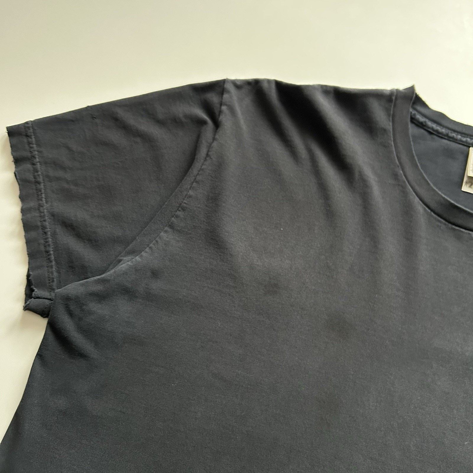 Vintage Vintage Sun Faded Black Blank Basic T Shirt 2XL Short Sleeve Size US XXL / EU 58 / 5 - 4 Thumbnail