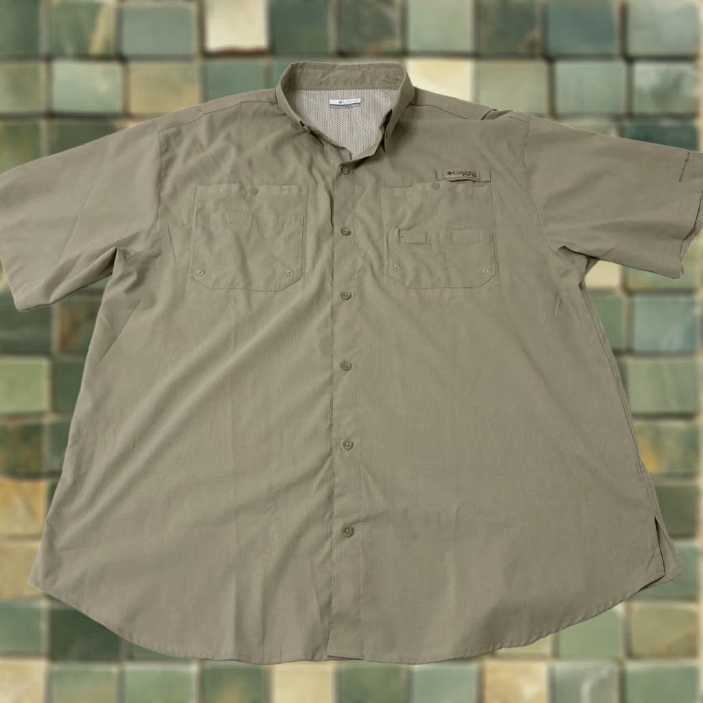 Vintage Columbia PFG Omni-Shade Shirt XL Beige Short Sleeve Button-Up Outdoors Vest Vented Pockets Men Size US XL / EU 56 / 4 - 1 Thumbnail