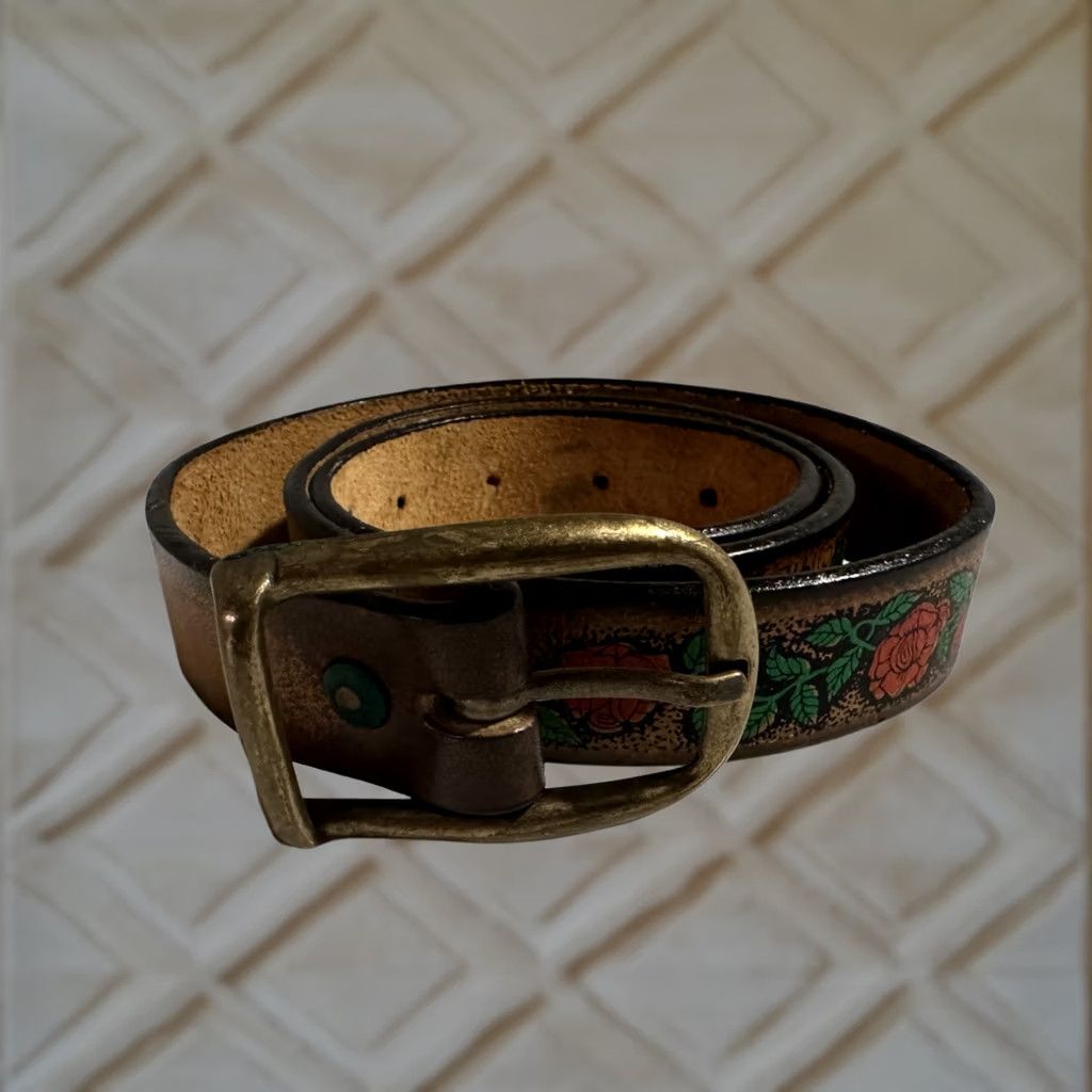 Vintage VINTAGE Zubrick Women Leather Belt 26 Brown Roses Flowers 1972 Belt Womens Leather Roses Theme 1972 Size ONE SIZE - 1 Thumbnail