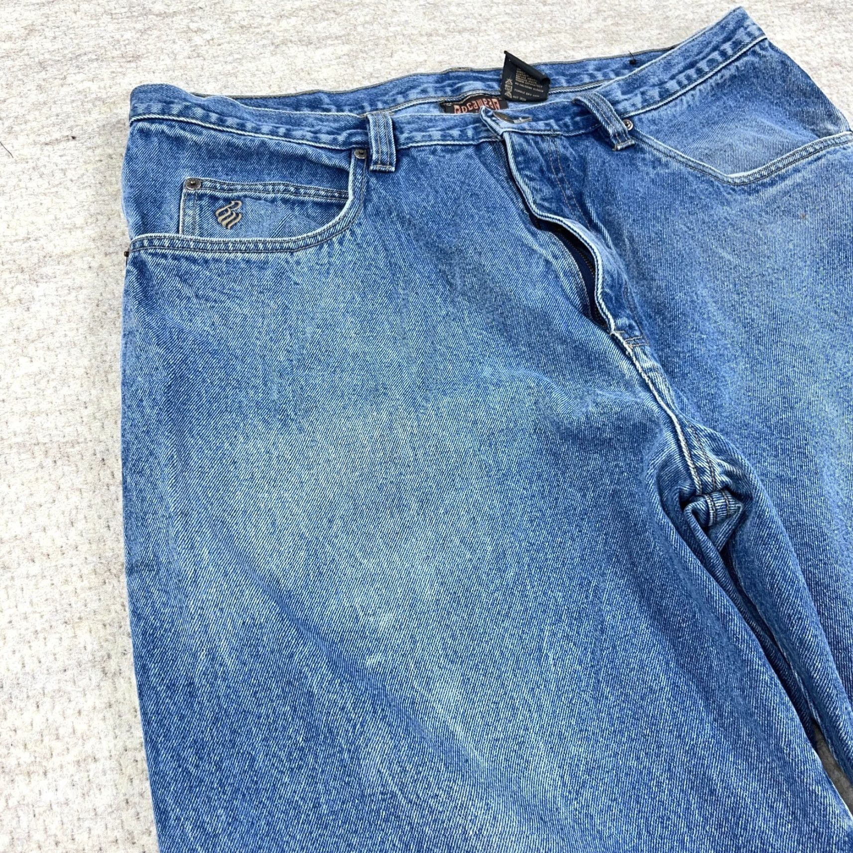 Rocawear VINTAGE Rocawear Jeans Men 38x34 Baggy Loose Fit Faded Med Wash Blue Denim 5-Pocket Grunge Hip Hop Size US 38 / EU 54 - 7 Thumbnail
