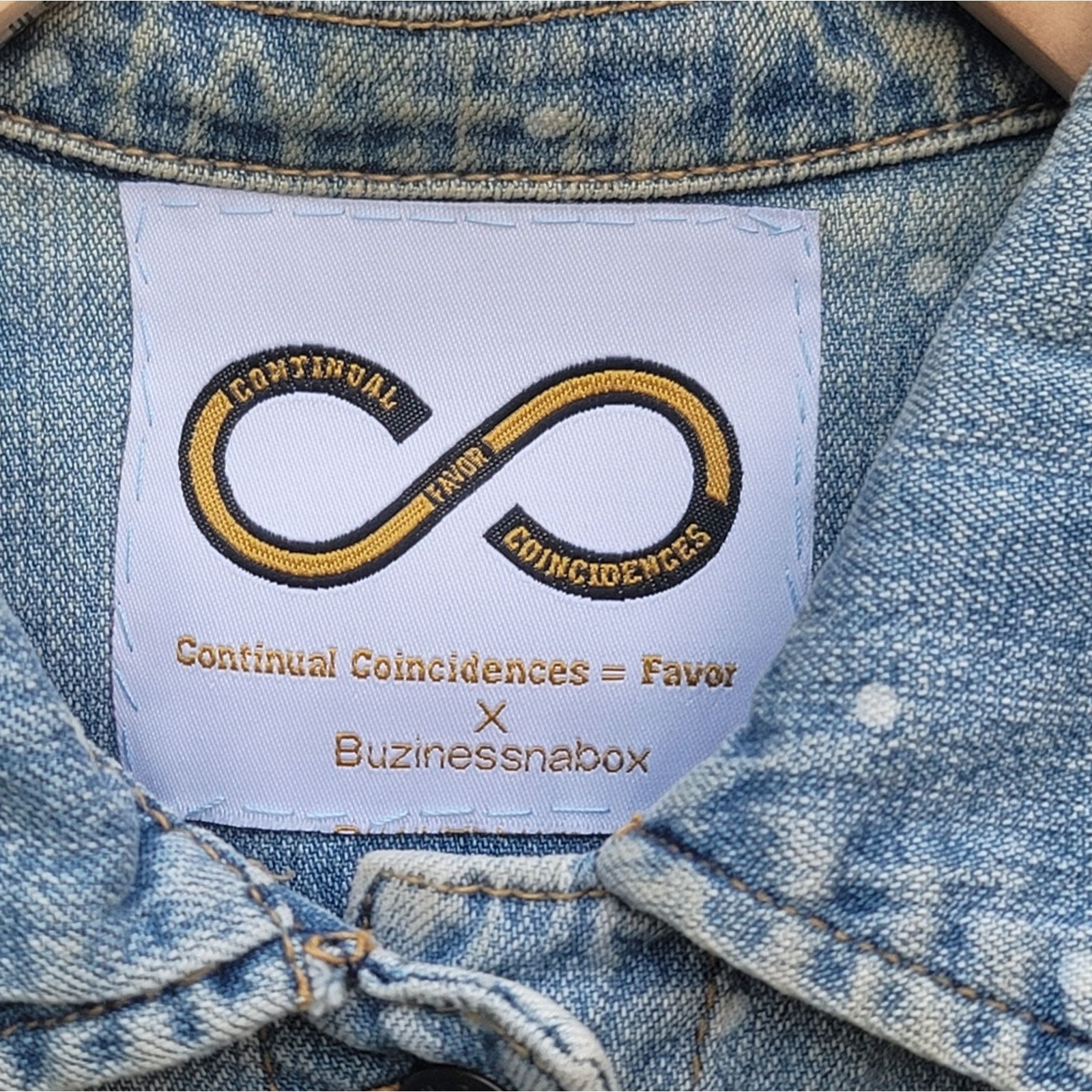 Designer Continual Coincidences Brand Upcycled Vtg Denim Jean Jacket Size S / US 4 / IT 40 - 9 Thumbnail