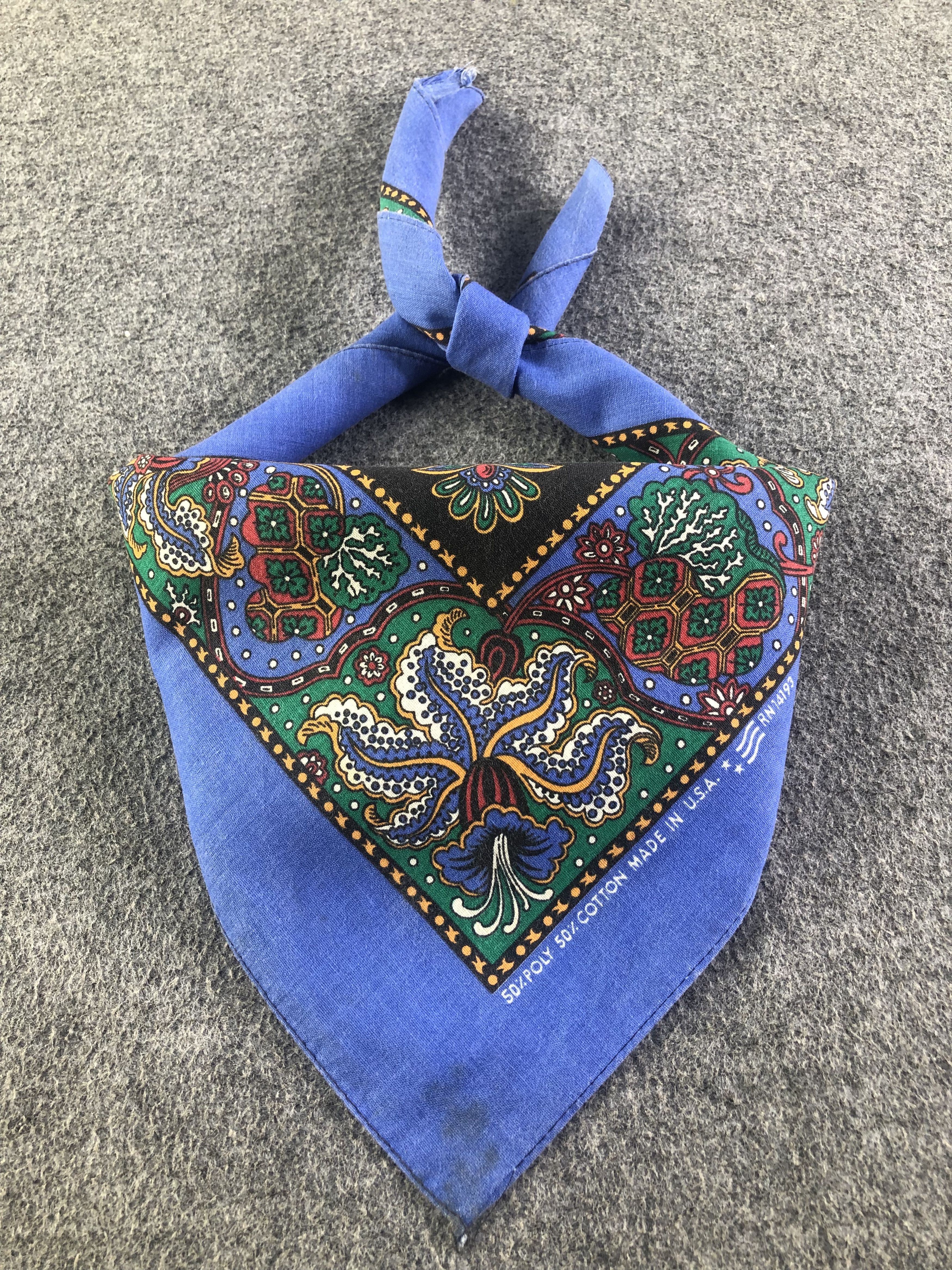 Vintage Paislee Bandana / Handkerchief / Neckerchief C501 Size ONE SIZE - 2 Thumbnail