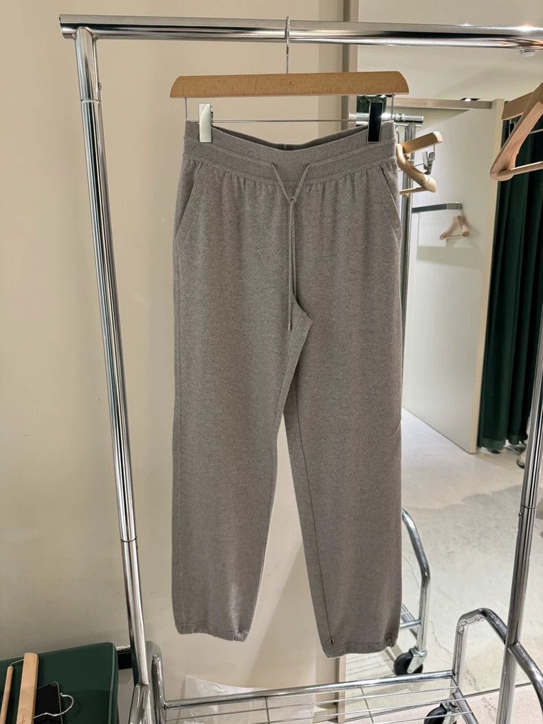 Loro Piana LORO PIANA Women's cashmere tracksuits Size 30" / US 8 / IT 44 - 1 Thumbnail