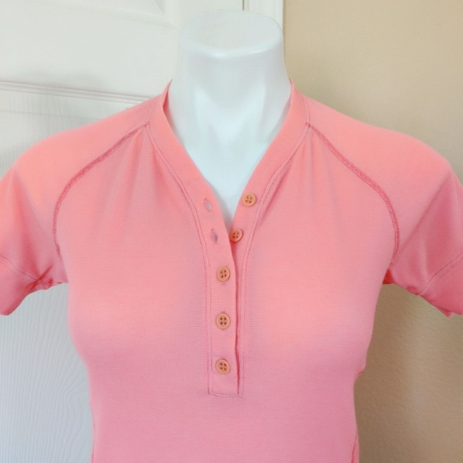 Patagonia Pair of Patagonia coral short sleeve tees sz XS Size XS / US 0-2 / IT 36-38 - 4 Thumbnail
