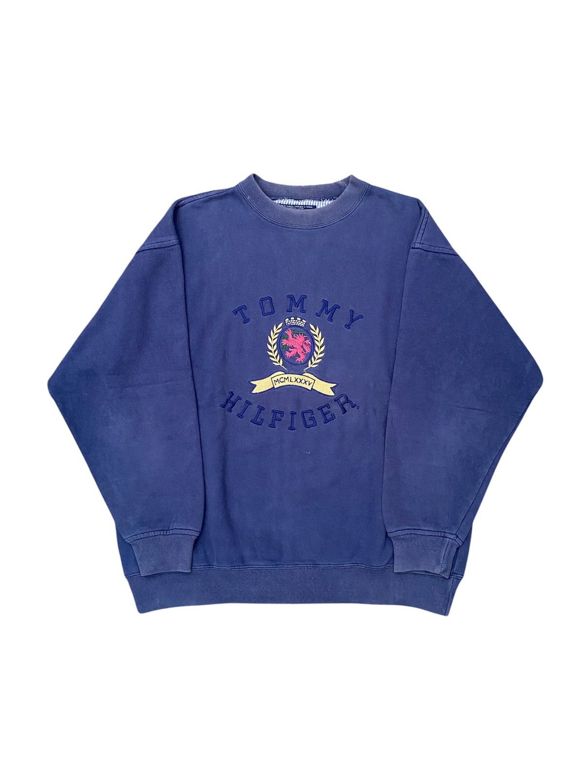 Tommy Hilfiger Vintage Tommy Hilfiger Embroidery Logo Sweatshirt Size US S / EU 44-46 / 1 - 1 Thumbnail