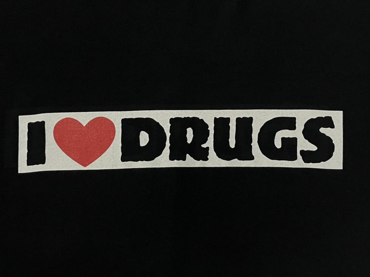 Band Tees Vintage Marilyn Manson 90s t shirt I love drugs Size US XL / EU 56 / 4 - 4 Thumbnail
