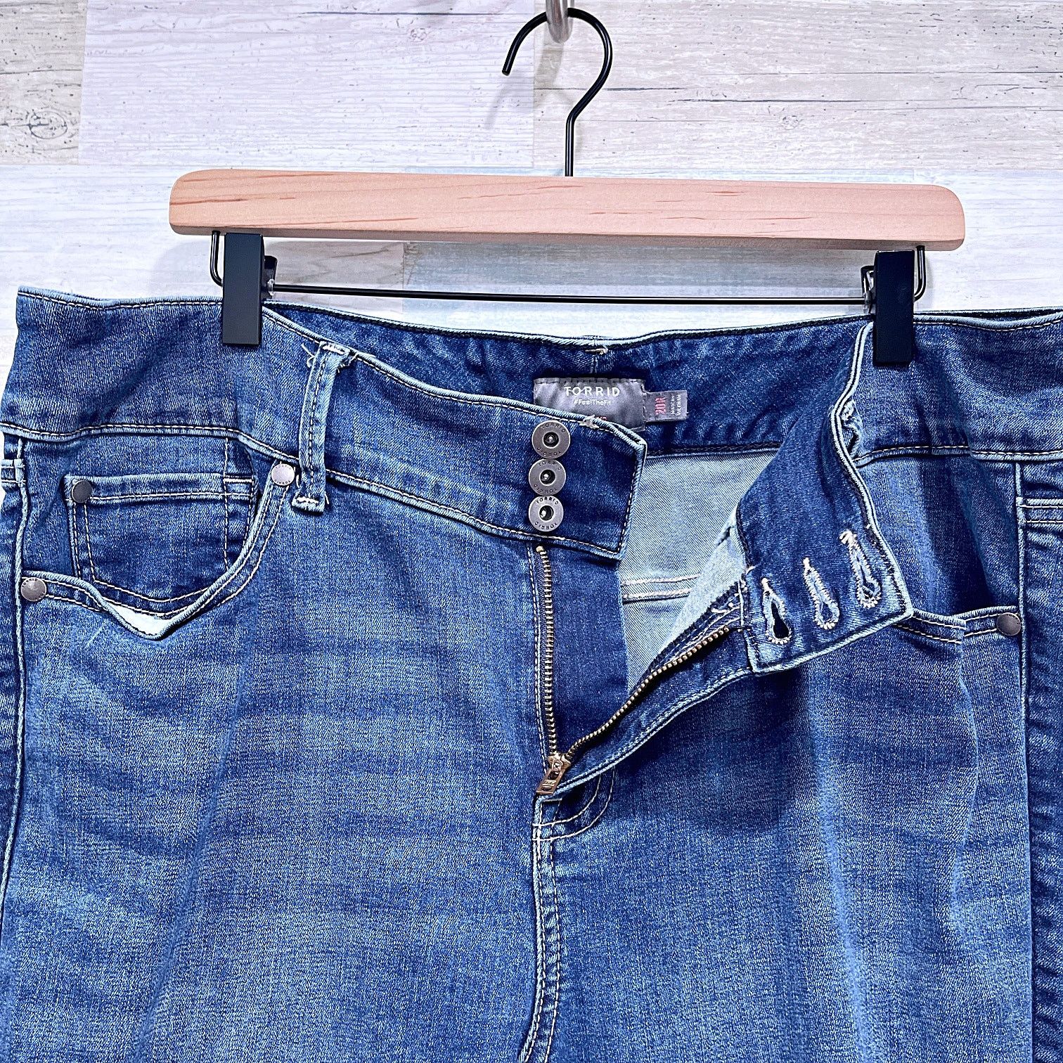 Other Torrid Jegging Skinny Super Soft High-Rise Jeans Blue 20 Size 42" / US 20 - 3 Thumbnail