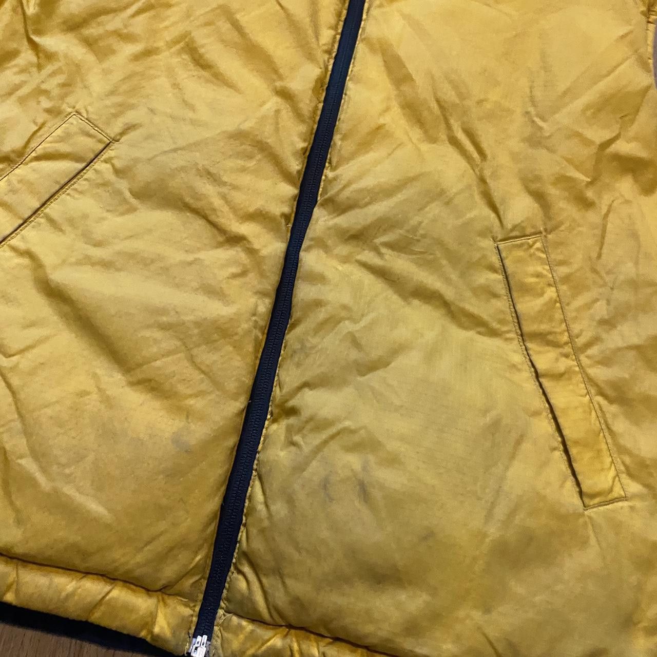 Russell Athletic Navy and yellow Russell Athletic puffer vest Vintage Size US S / EU 44-46 / 1 - 8 Thumbnail