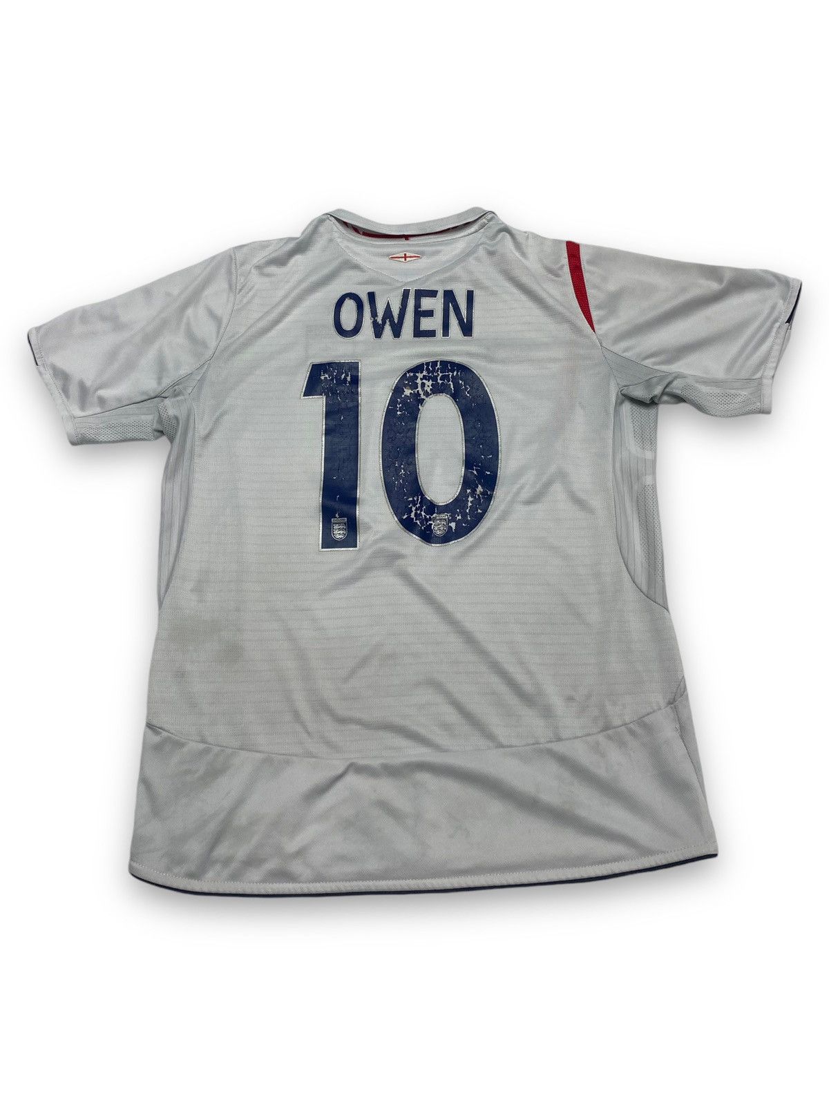 Umbro 06 Vintage UMBRO ENGLAND OWEN Football Distressed Jersey N10 Size US L / EU 52-54 / 3 - 1 Thumbnail