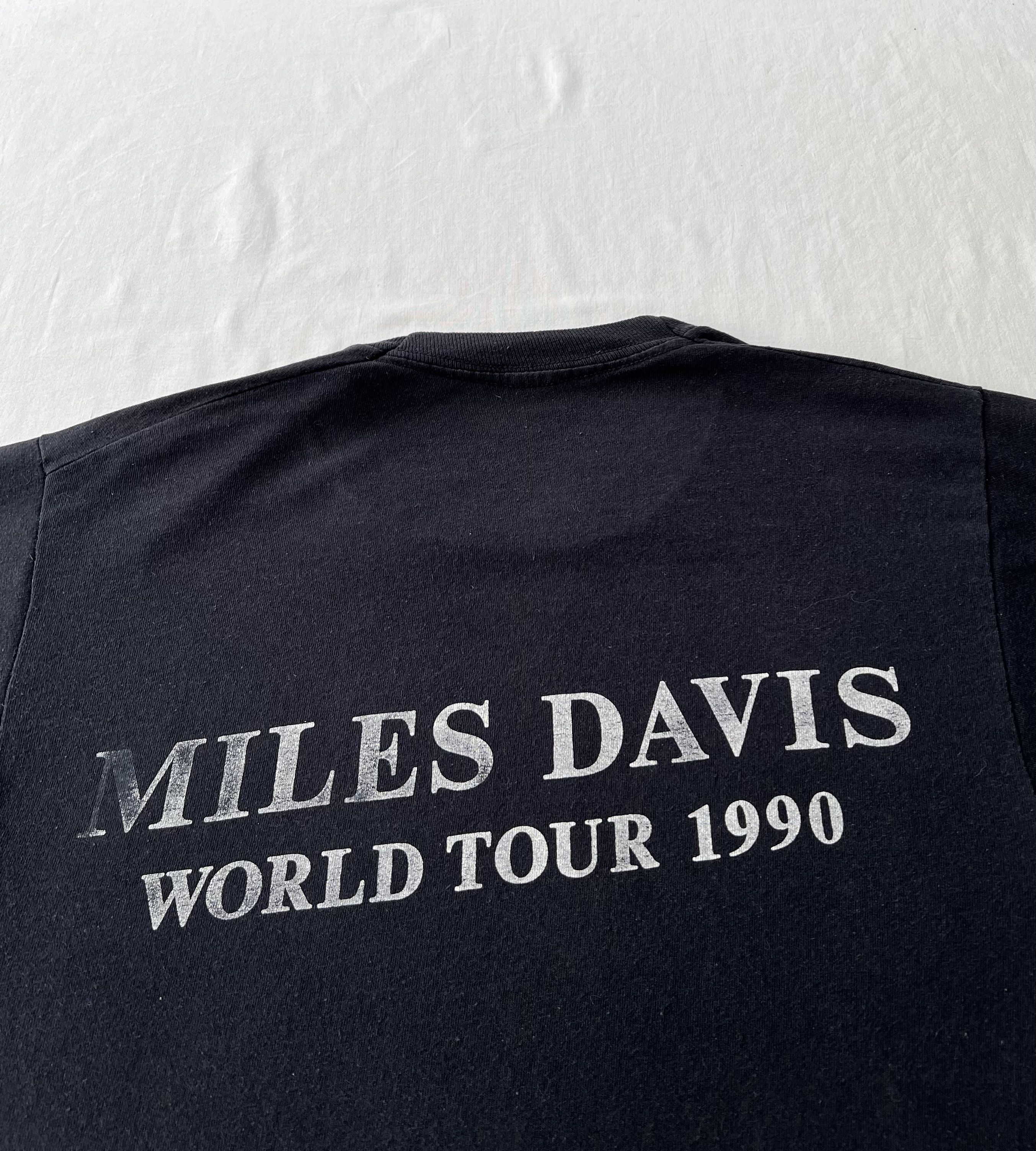 Band Tees Vintage 1990 Miles Davis World Tour Jazz Black T-shirt Size US M / EU 48-50 / 2 - 13 Thumbnail