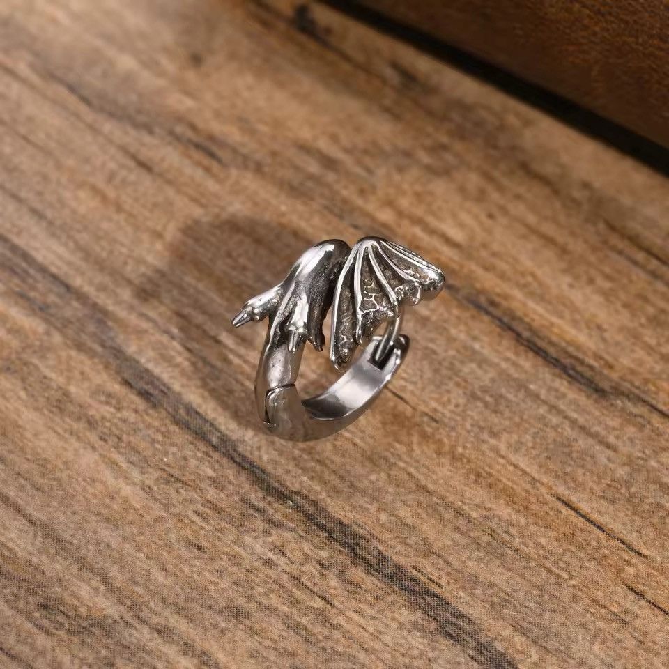 Jewelry × Vintage Gothic Wings Shaped Earrings Size ONE SIZE - 3 Thumbnail