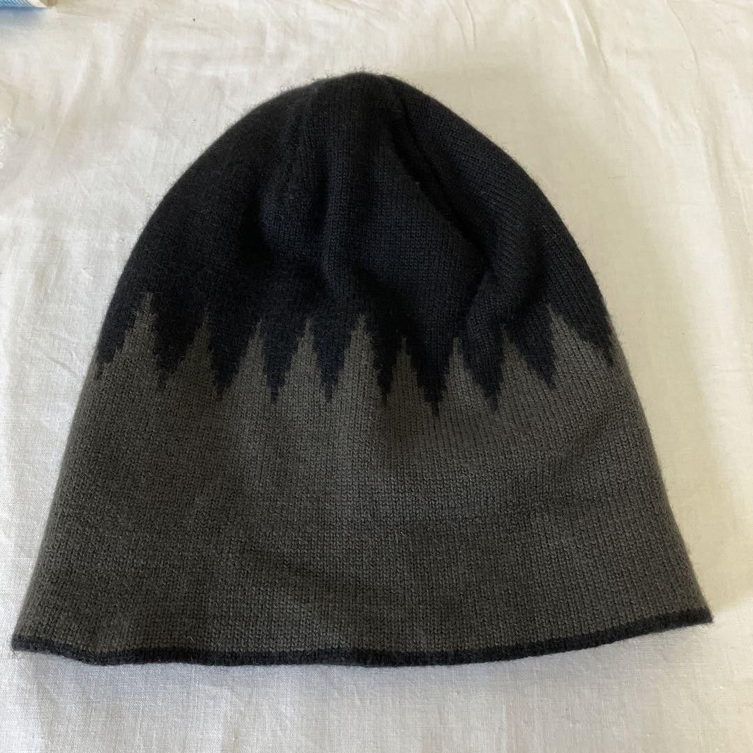 image of Undercover Giz Knit Beanie in Grey, Men's