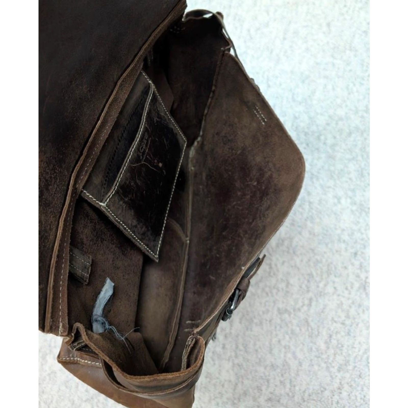 J.Crew VINTAGE J.Crew Messenger Bag COWHIDE Brown Leather LAPTOP Crossbody 16" Patina Bag Mens Large Size ONE SIZE - 7 Thumbnail