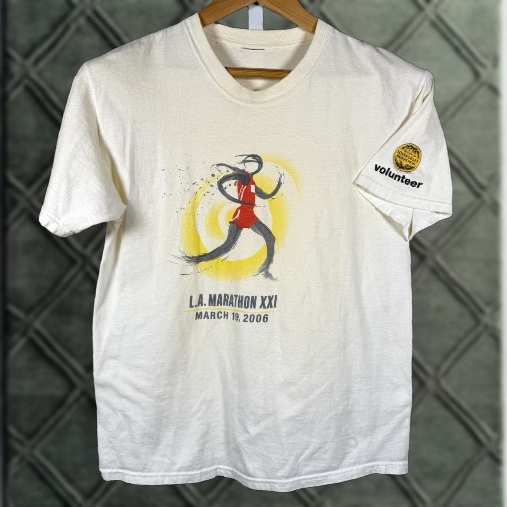 Vintage VINTAGE Hanes Beefy T-Shirt L.A. MARATHON XXI 2006 Shirt Single Stitch Volunteer Honda Size Small Men White Cotton Short Sleeve Crew Neck Logo Size US S / EU 44-46 / 1 - 1 Thumbnail