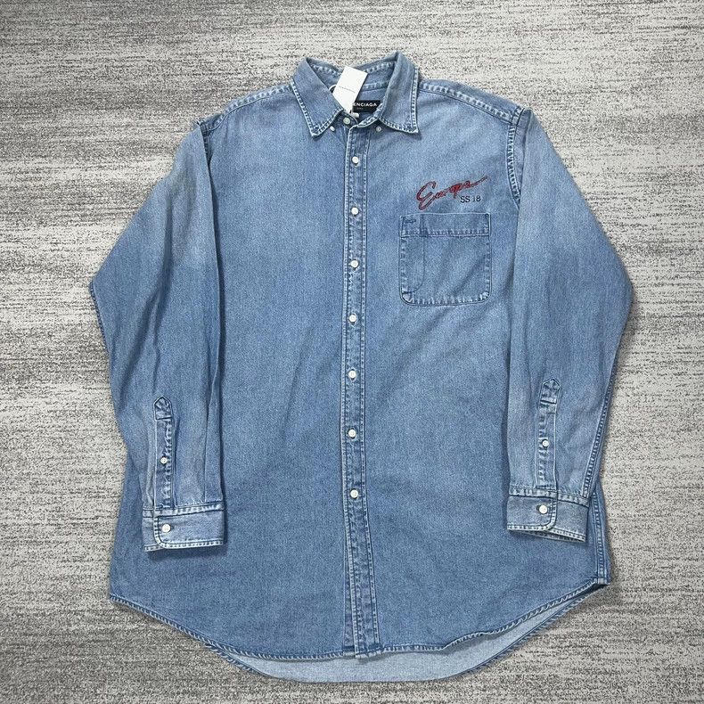 Balenciaga Balenciaga size 40 Wash jeans shirt Size US XXS / EU 40 - 1 Thumbnail