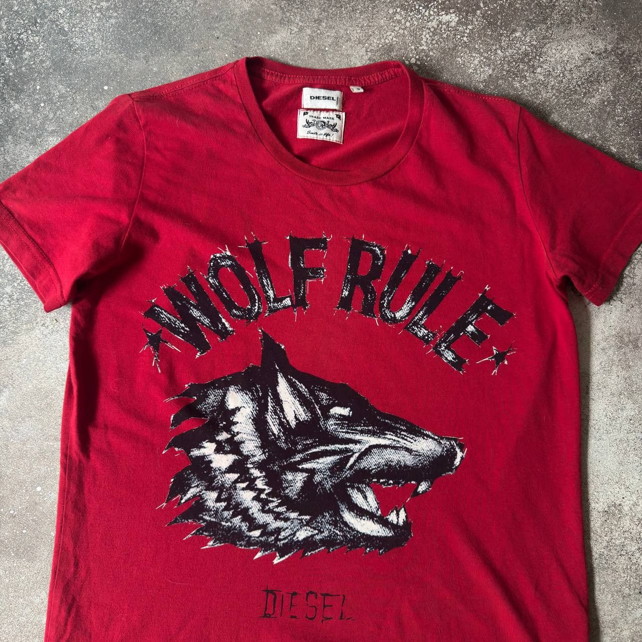 Diesel × Vintage Diesel Vintage Big Wolf Logo T-Shirt Size US S / EU 44-46 / 1 - 3 Thumbnail