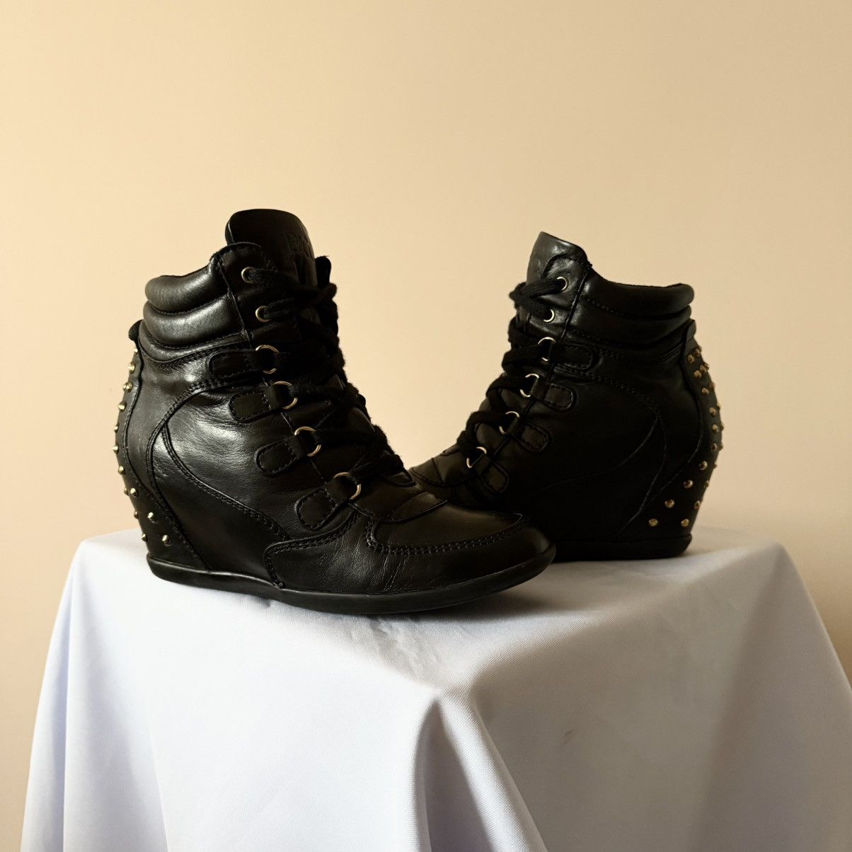 Isabel Marant Unbranded Like Isabel Marant Bekett Studded Sneakers Shoes Size US 7 / IT 37 - 1 Thumbnail