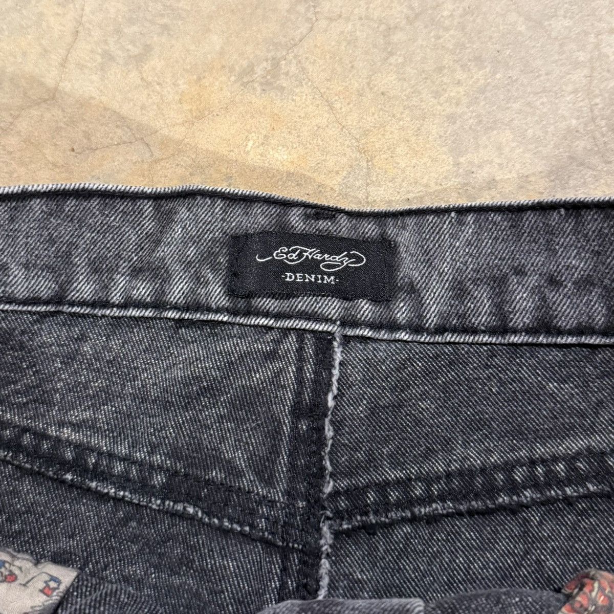 Ed Hardy Brand New Ed Hardy Spellout Skull Tattoo Faded Baggy Jeans Size US 36 / EU 52 - 11 Thumbnail