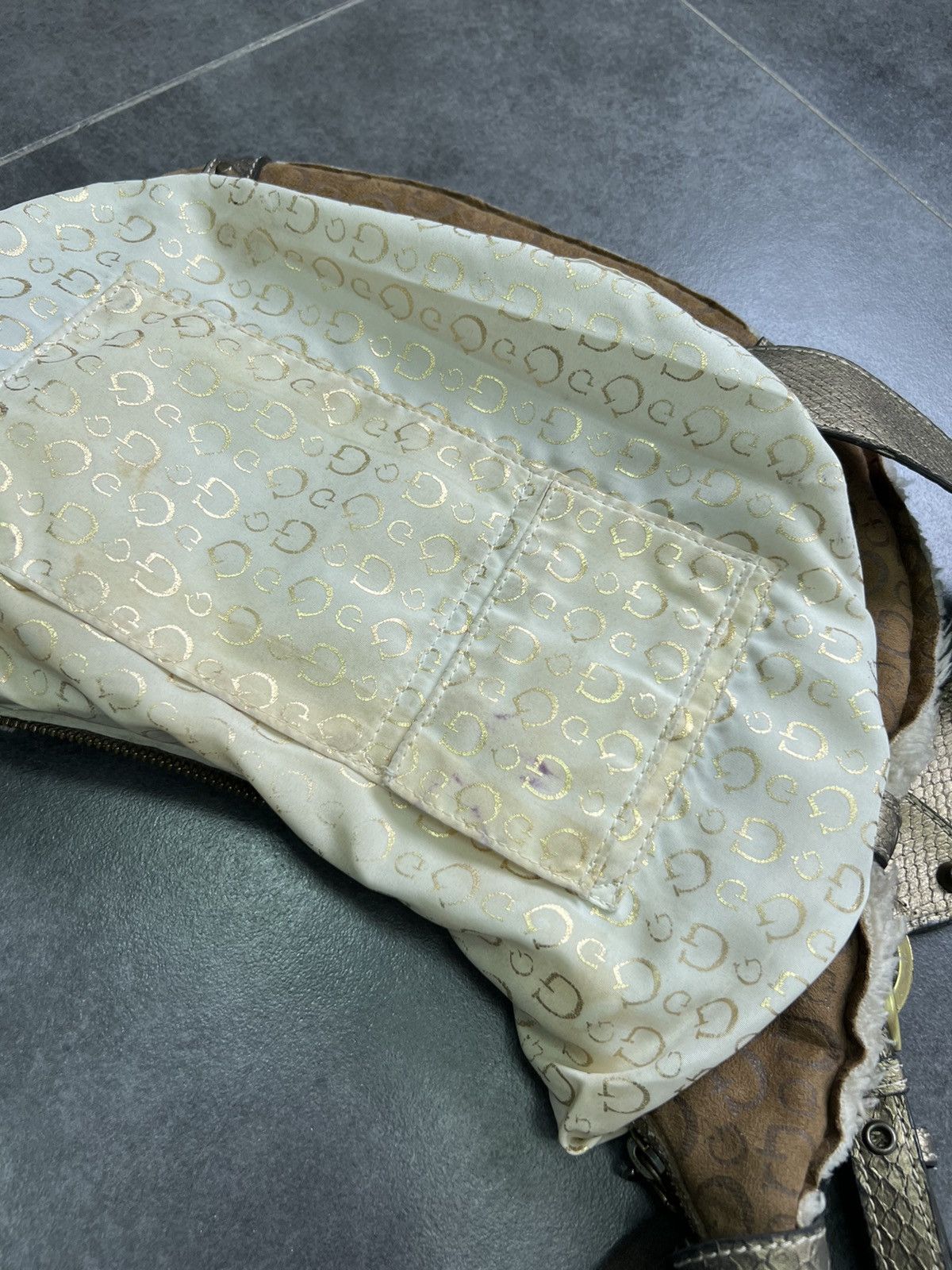 Guess × Hysteric Glamour × Vintage Vintage Guess Avant Garde Monogram Y2K Shoulder Bag Size ONE SIZE - 10 Thumbnail