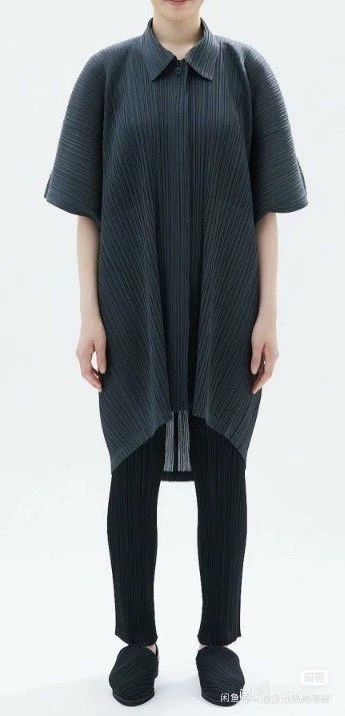 Issey Miyake Issey Miyake size:3 Black pleated windbreaker Size S / US 4 / IT 40 - 4 Thumbnail