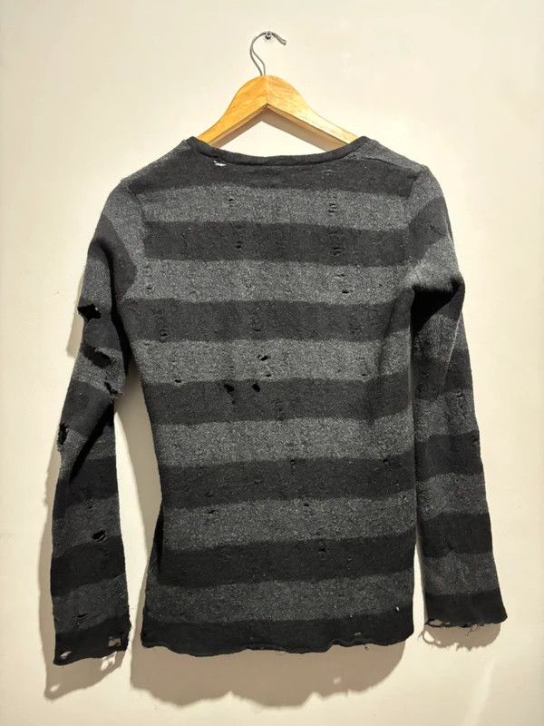 Maison MIHARA YASUHIRO Mihara Yasuhiro Distressed Sweater Size US XS / EU 42 / 0 - 2 Thumbnail